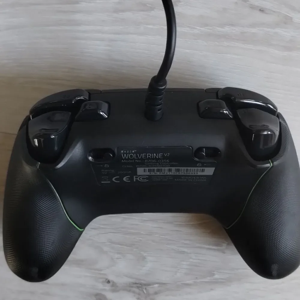 Xbox Razer Wolverine V2 Wired Assigned‎ buttons Black Gently Used